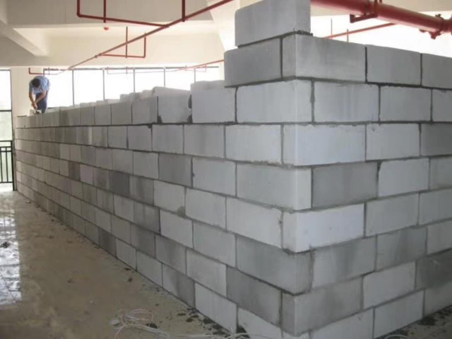 腾冲蒸压加气混凝土砌块承重墙静力和抗震性能的研究